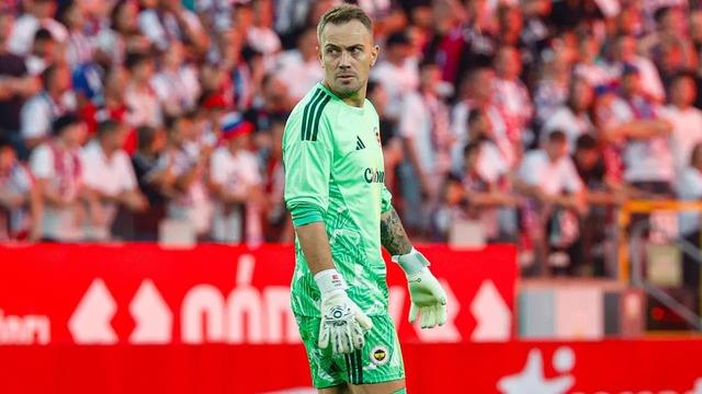 Fenerbahçe'de Mert Günok'a Üzücü Haber: Süreç Uzayabilir