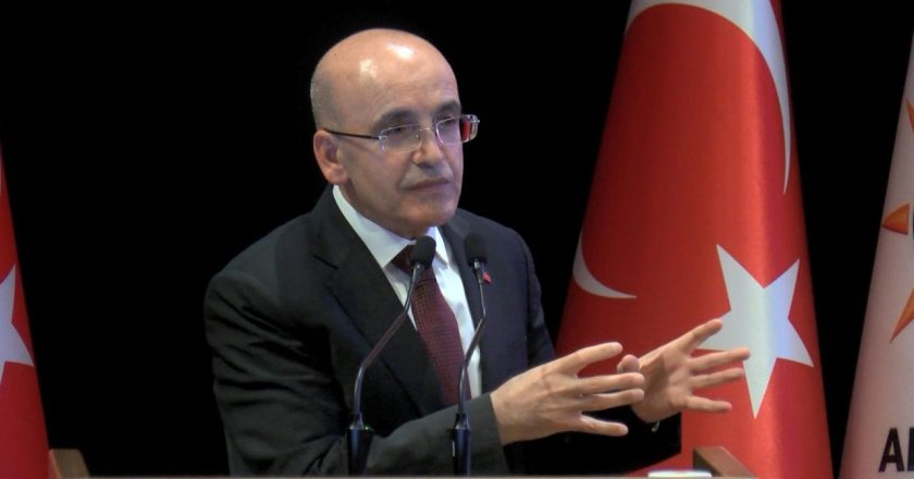 “Enflasyon 10 aydır düştü, düşmeye devam edecek”