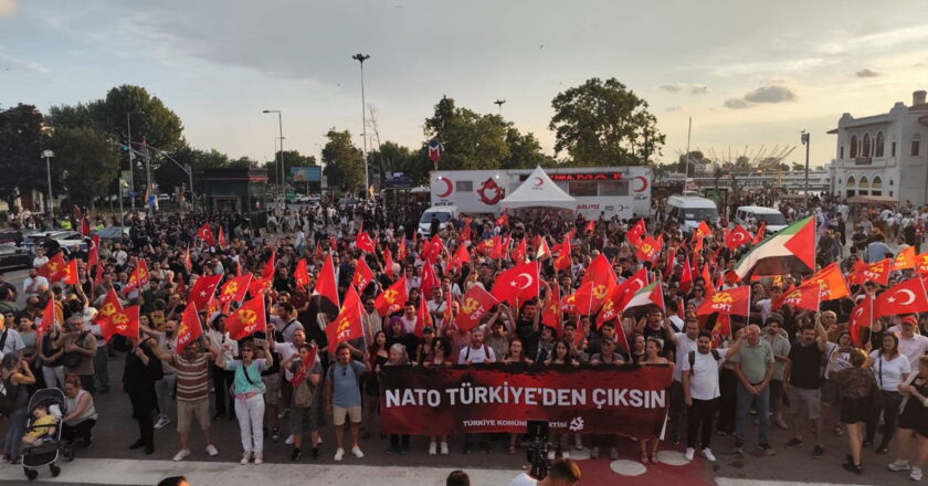 TKP’den ‘Türkiye NATO’dan çıksın’ eylemi – Son Dakika Siyaset Haberleri