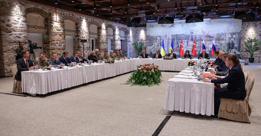 Ukrayna-Rusya üçüncü tur görüşmesi çarşamba günü İstanbul’da yapılacak