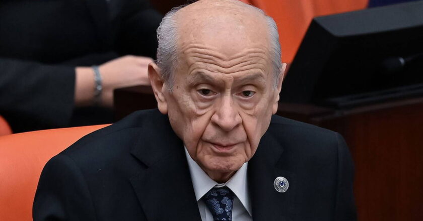 Devlet Bahçeli’nin ‘TRÇ’ ısrarı sürüyor: ‘Ne yaptığımızı biliyoruz’ – Son Dakika Siyaset Haberleri