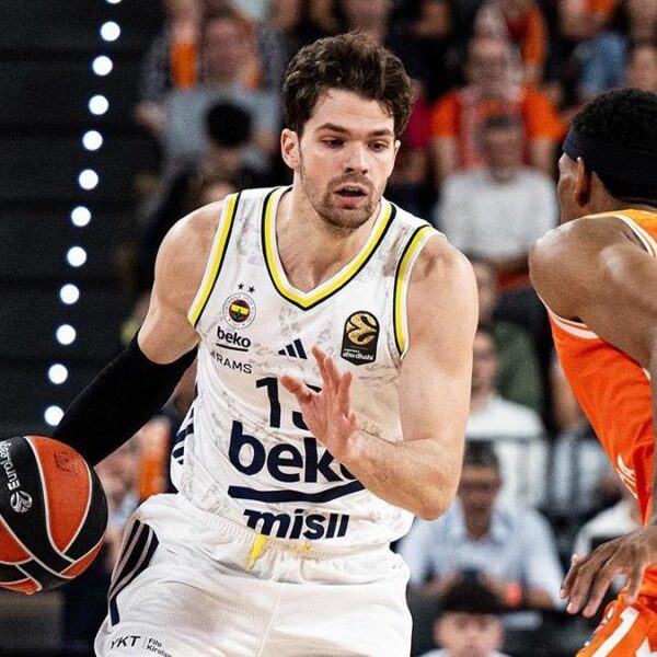 Fenerbahçe Beko, İspanya’daki ilk maçını kaybetti