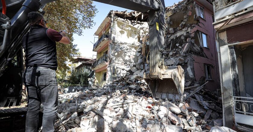 Sındırgı depremleri “ölü fayları” yeniden harekete geçirdi