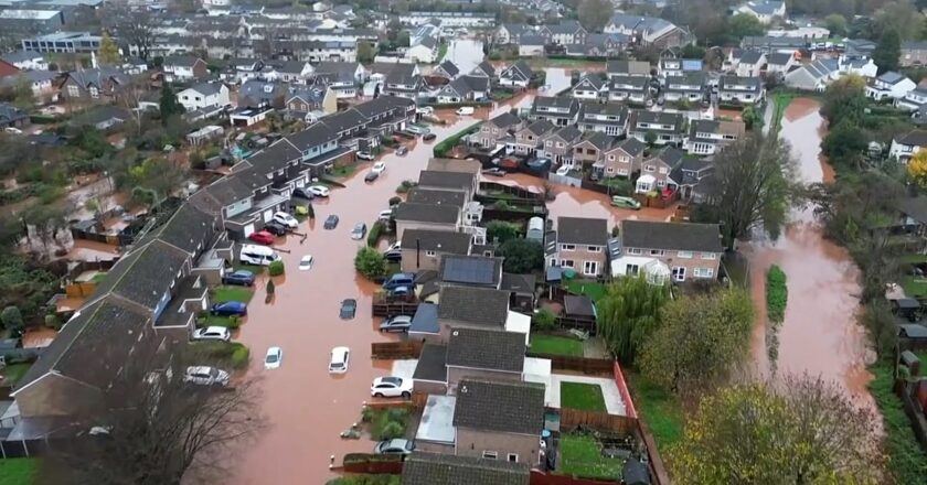 Video. Havadan video: Claudia fırtınası Monmouth’u sel bastı, Galler kasabasının büyük kısmı sular altında