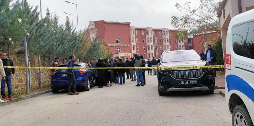 Üniversiteyi sarsan memur sessizliğini bozdu