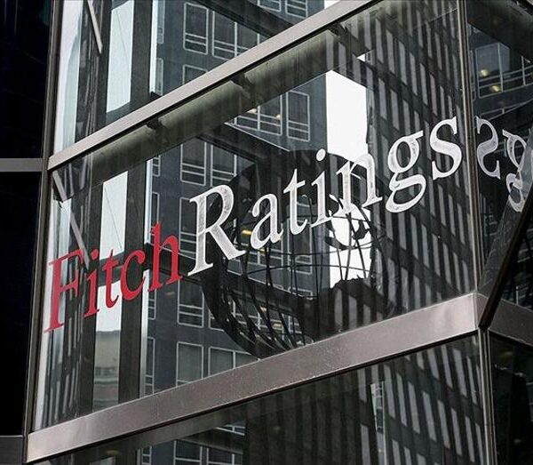 Fitch, Türk bankalarının kredi notunu artırdı